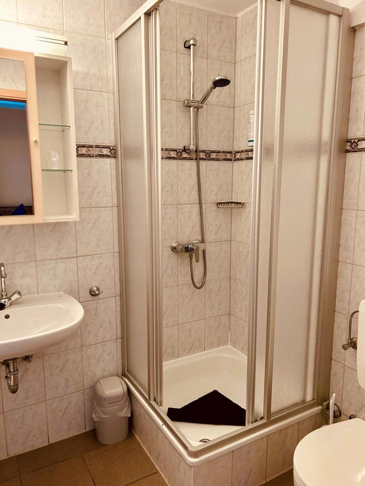 Alter Kornspeicher - Low Budget Zimmer Каролинензиль Экстерьер фото